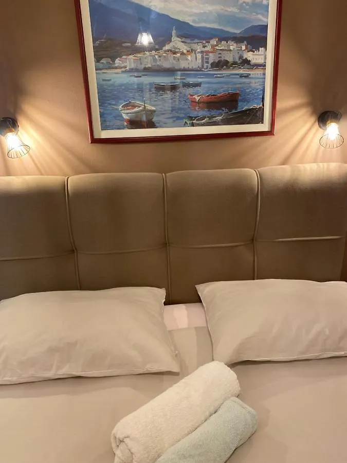 奥利瓦公寓酒店 波雷奇 0*,  克罗地亚