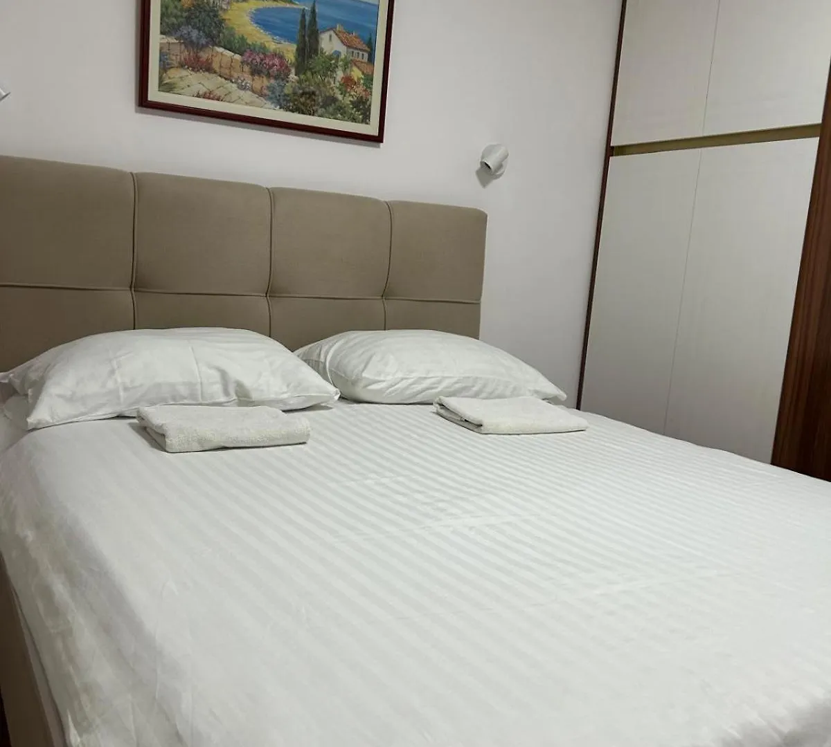 奥利瓦公寓酒店 波雷奇
