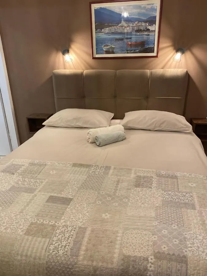 Apartments Oliva Porec 0*,