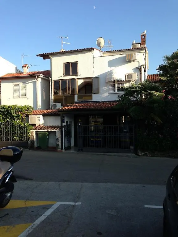 Apartments Oliva Porec